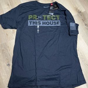 Under Armour t shirt loose heat gear